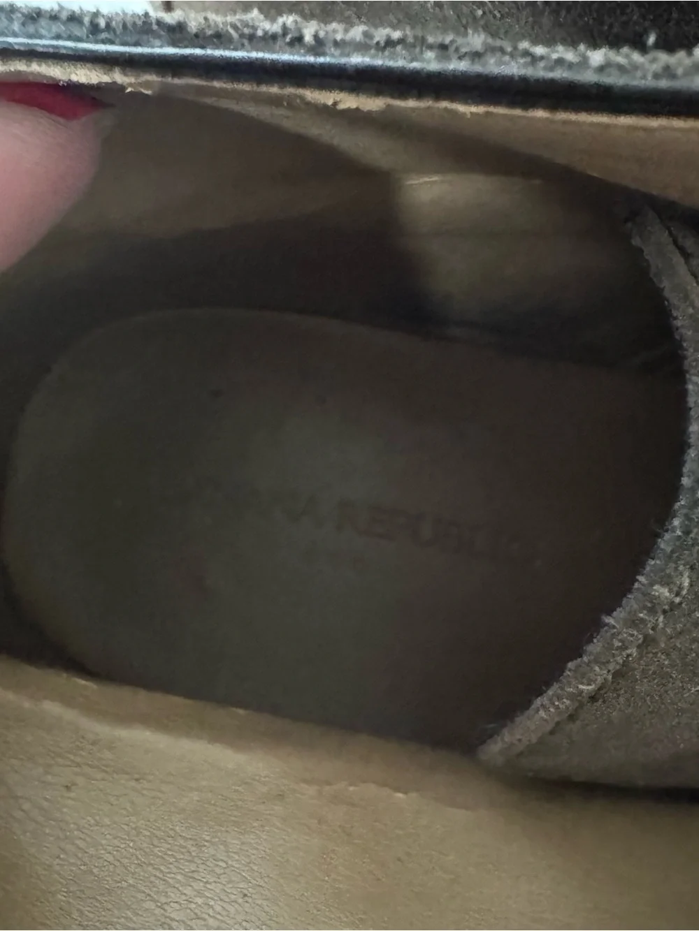 Banana Republic Men's Suede Desert Chukka Boots Brown with Tan Sole See All Pics